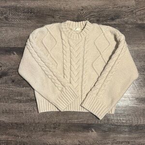 H&M cable knit sweater size medium
